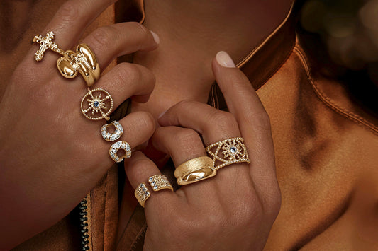 Comment Porter les Bagues Fantaisie Femme avec Élégance ? - Maison Di Giorgio