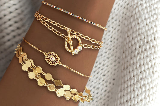 Comment superposer plusieurs bracelets sans faute de goût ? - Maison Di Giorgio