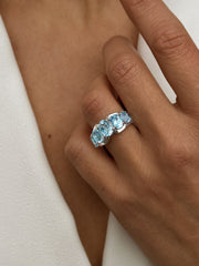 Bague en Argent 925 plaqué Rhodium assemblée de Topaze bleu ciel - Maison Di Giorgio