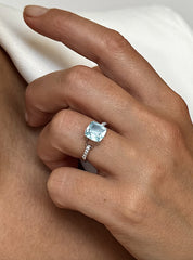 Bague en Argent 925 plaqué Rhodium assemblée de Topaze bleu ciel et Oxyde de zirconium - Maison Di Giorgio