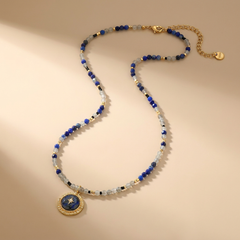 Collier Nomad