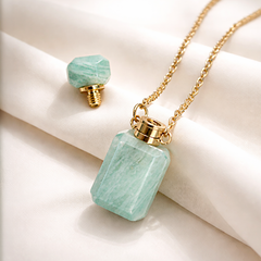 Collier Nomad