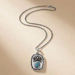 Collier Nomad