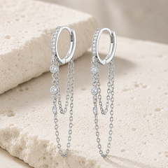 Boucles d'oreilles Argentées assemblées d'Oxyde de zirconium