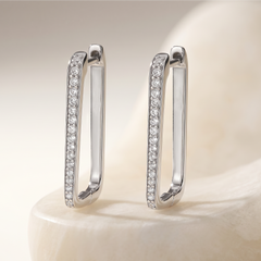 Boucles d'oreilles Argentées assemblées d'Oxyde de zirconium