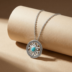 Collier Nomad
