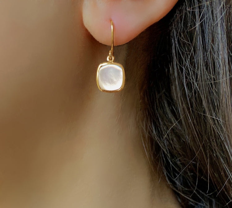Boucles d'oreilles en Argent 925 doré Or jaune 18k assemblées de Pierre de lune - Maison Di Giorgio