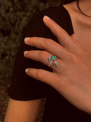 Bague en Or blanc 9k assemblée de Diamant HSI et Émeraude - Maison Di Giorgio
