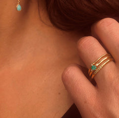 Bague en Or jaune 9k assemblée de Diamant HSI et Émeraude - Maison Di Giorgio