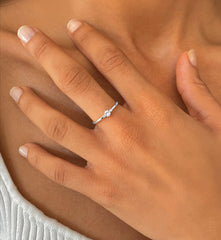 Bague en Or blanc 9k assemblée de Diamant HSI et Topaze blanche - Maison Di Giorgio