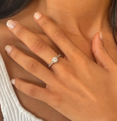 Bague en Or blanc 9k assemblée de Diamant HSI et Topaze blanche - Maison Di Giorgio