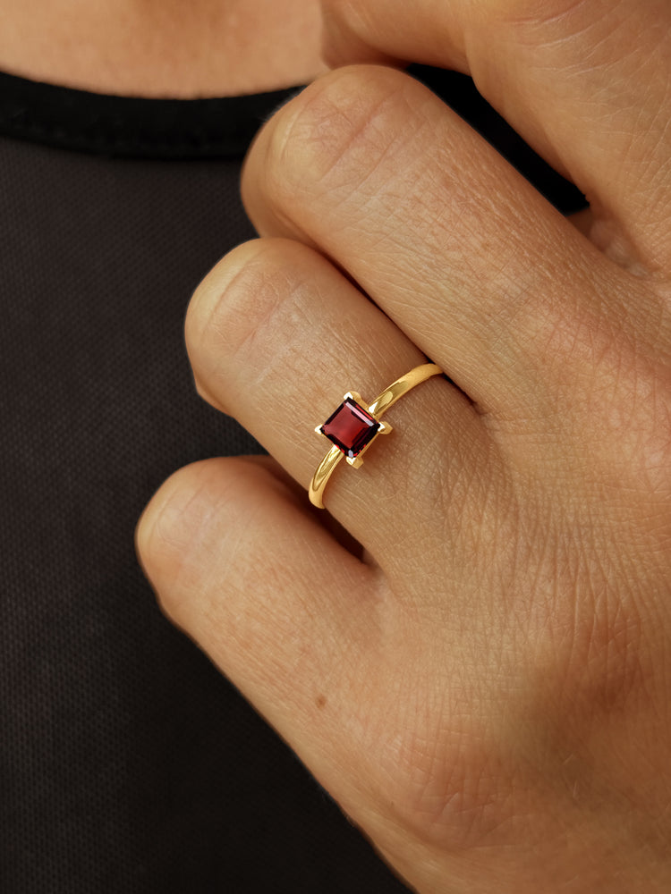 Bague - Or jaune 9k, Grenat - Maison Di Giorgio