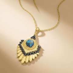 Collier Nomad