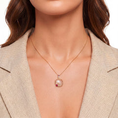 Pendentif avec chaîne Shell - Doré Or jaune 18k, Calcédoine rose & Oxyde de zirconium - Maison Di Giorgio