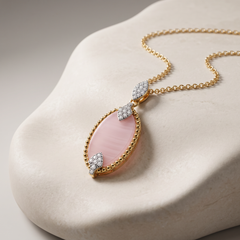 Pendentif avec chaine Révélation - Doré Or jaune 18k, Calcédoine rose et Oxyde de zirconium