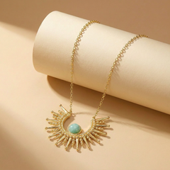 Collier Nomad