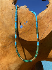 Collier perles doré Or jaune 18k assemblé de turquoise et malachite - Maison Di Giorgio