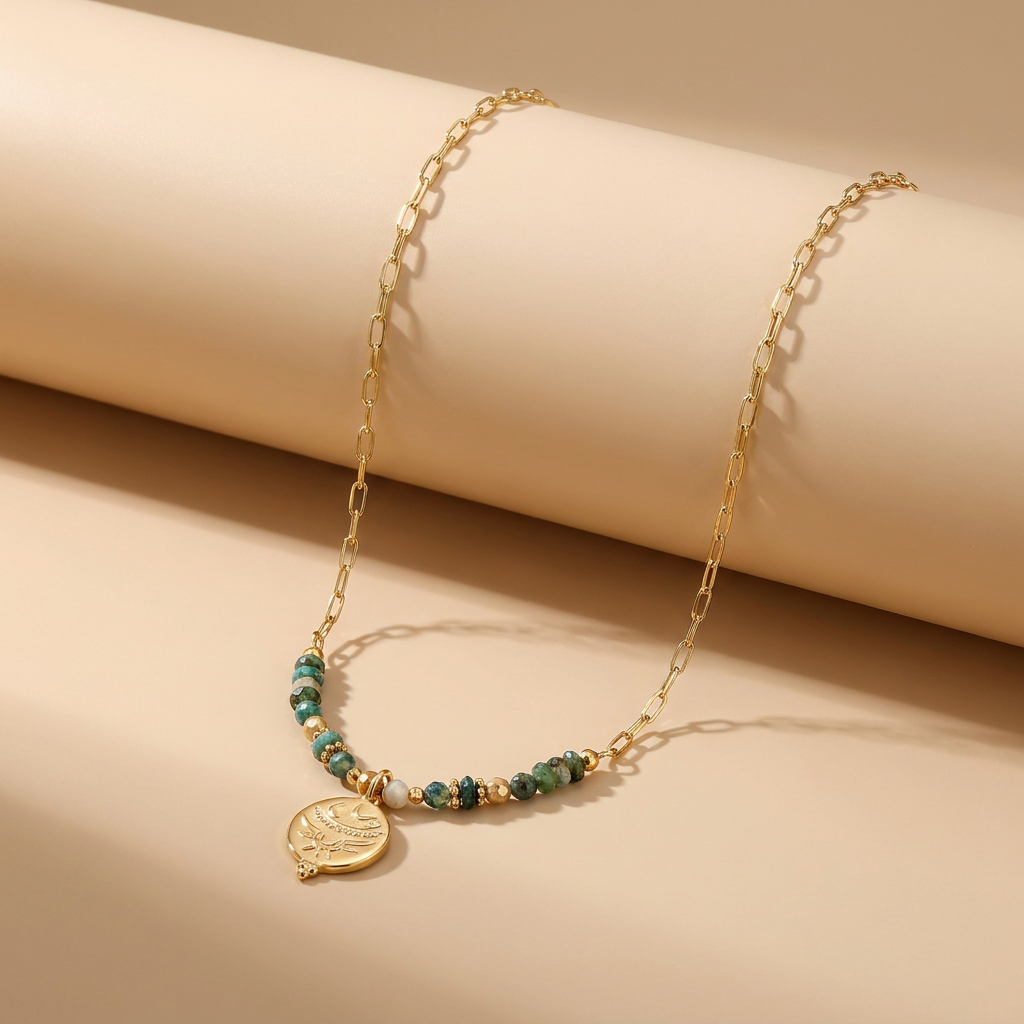 Collier Nomad