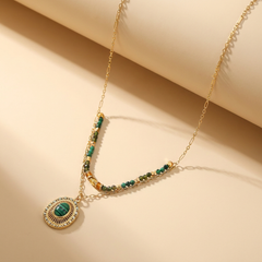 Collier Nomad
