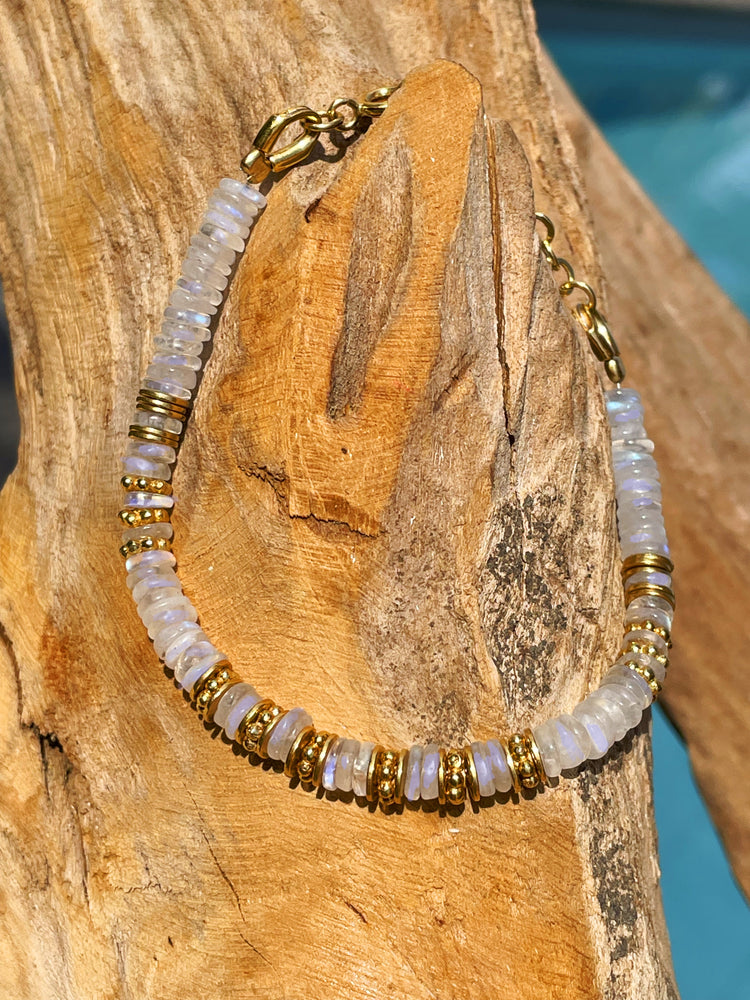 Bracelet perles doré Or jaune 18k assemblé de Pierre de lune - Maison Di Giorgio