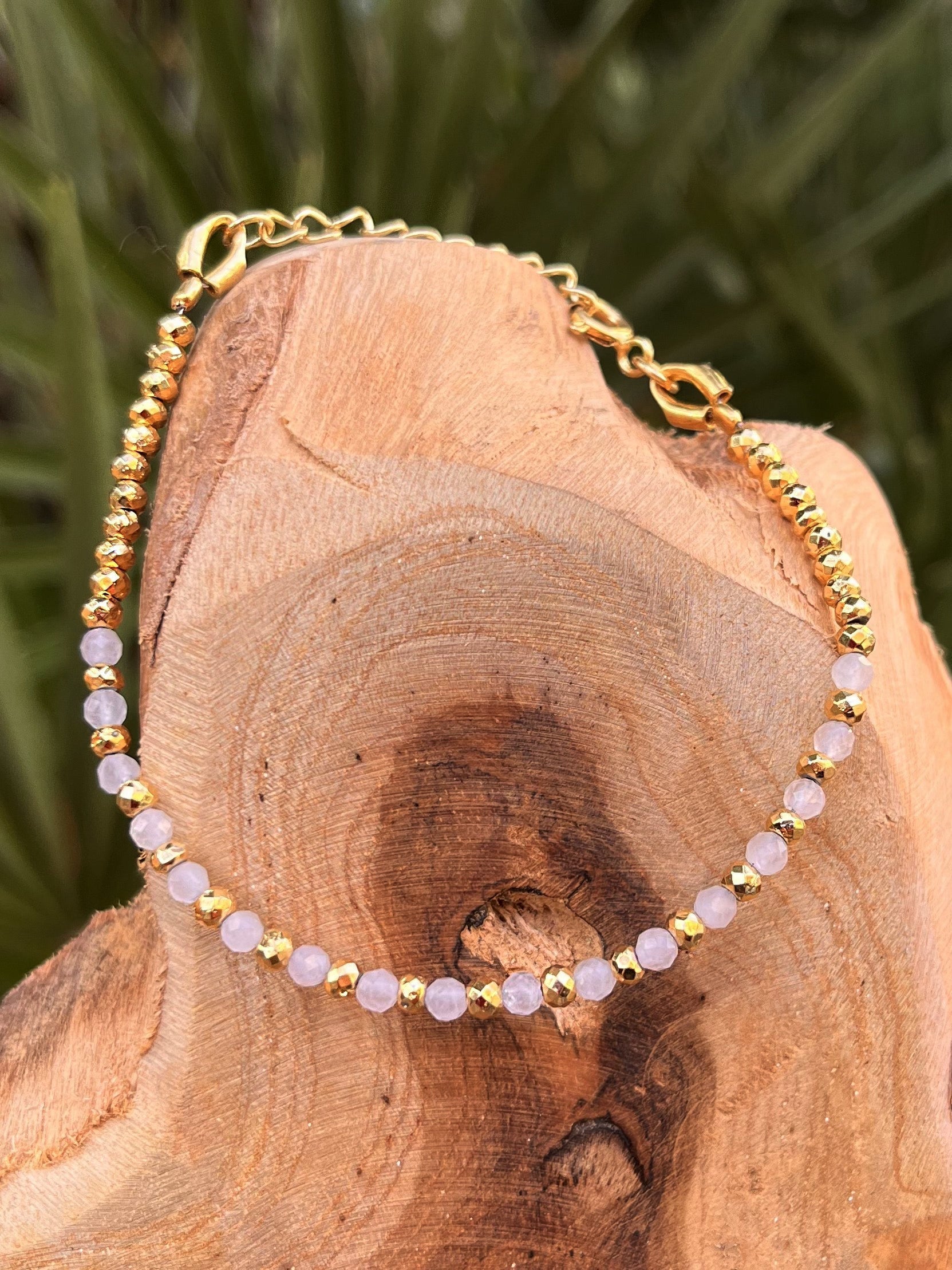 Gold-plated pearl bracelet 18k yellow gold assembled with rose