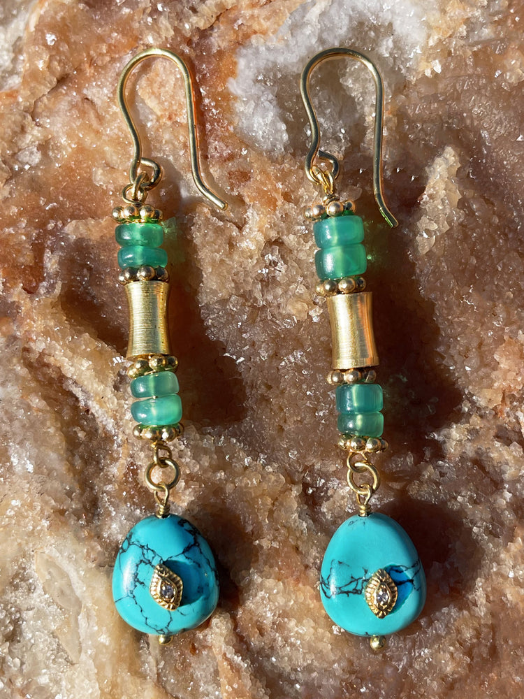 Boucles d'oreilles dorées Or jaune 18k assemblées d'Onyx vert, Turquoise et Oxyde de zirconium - Maison Di Giorgio