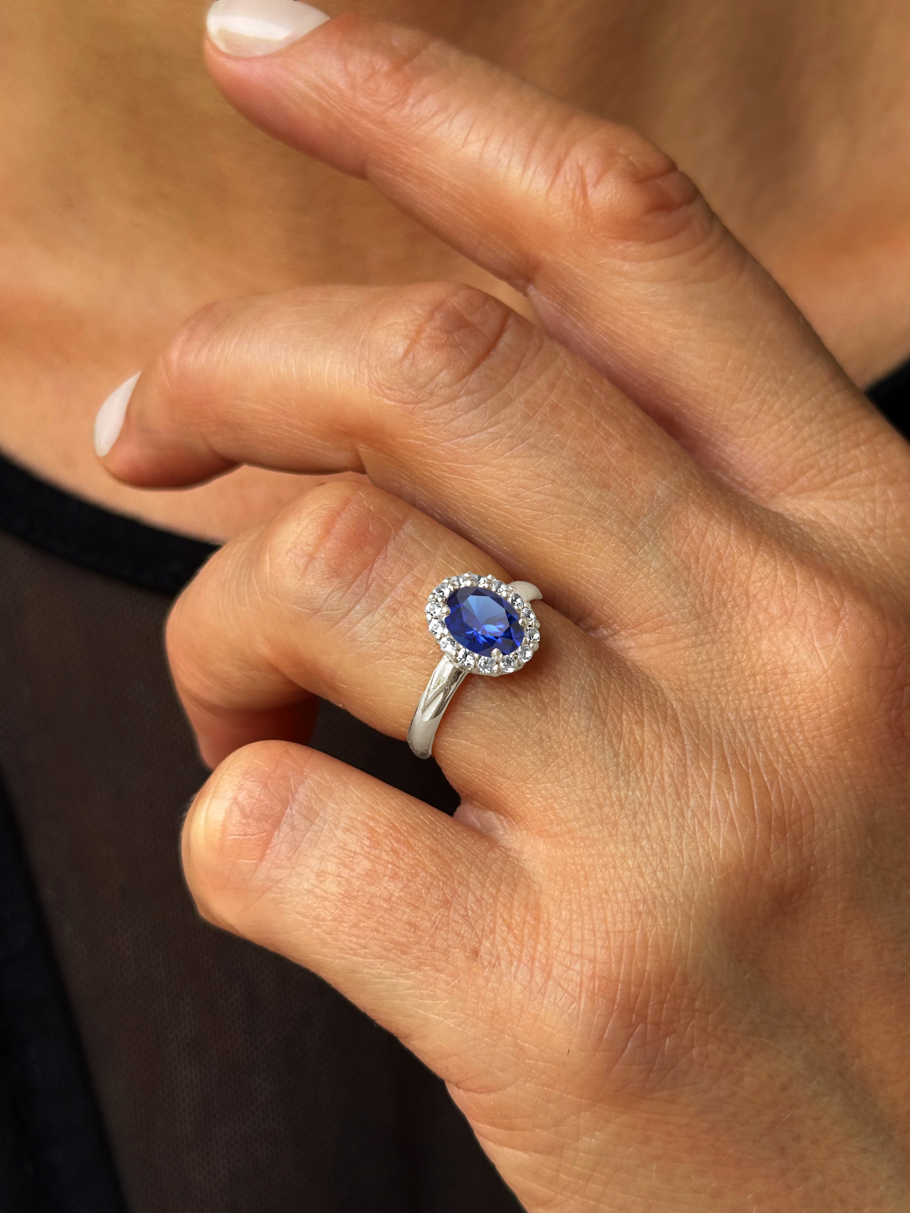 Bague en Or blanc 9k assemblée de Saphir et de Topaze blanche - Maison Di Giorgio