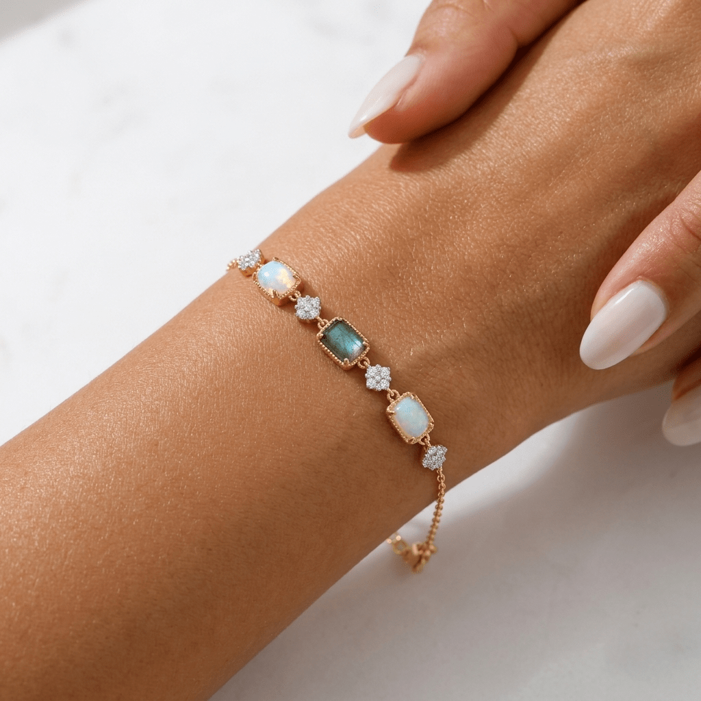 Bracelet Idylle & Serment - Doré Or jaune 18k, Labradorite, Pierre de lune, Oxyde de zirconium - Maison Di Giorgio