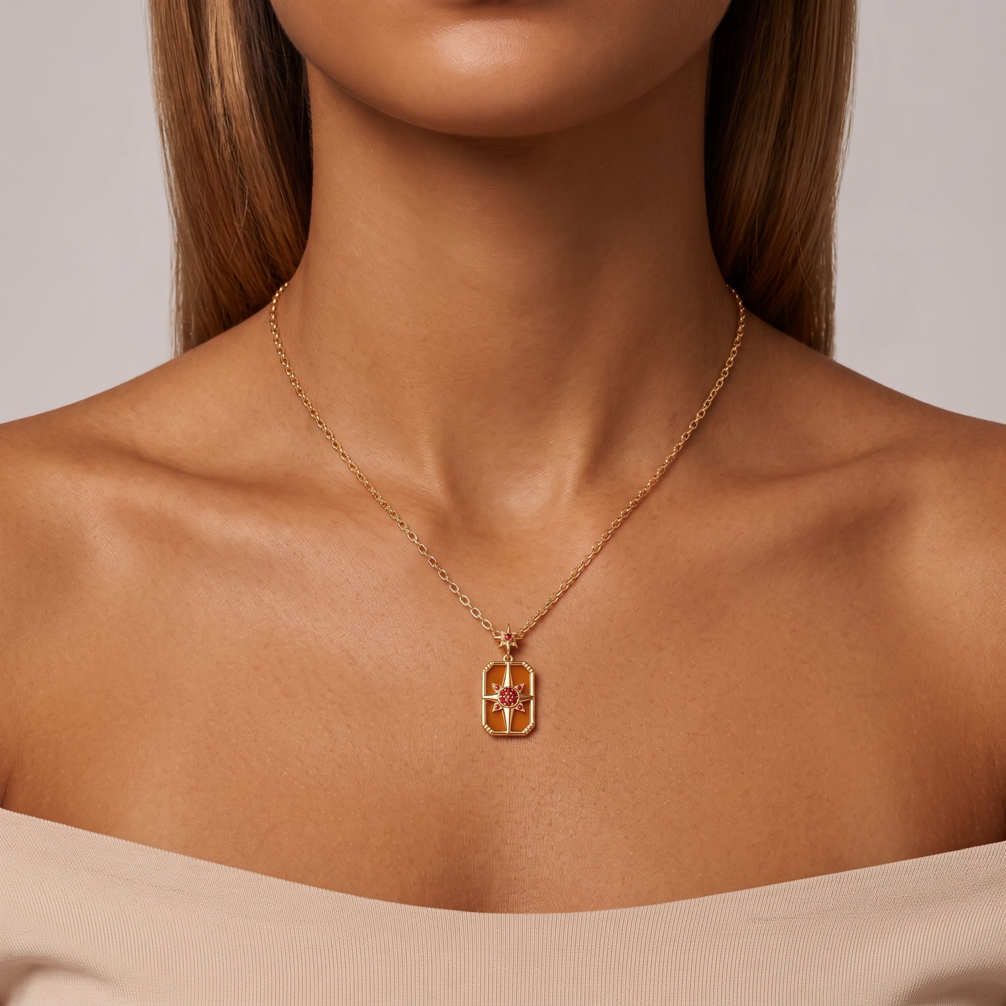 Collier Nomad