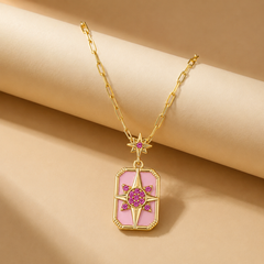 Collier Nomad
