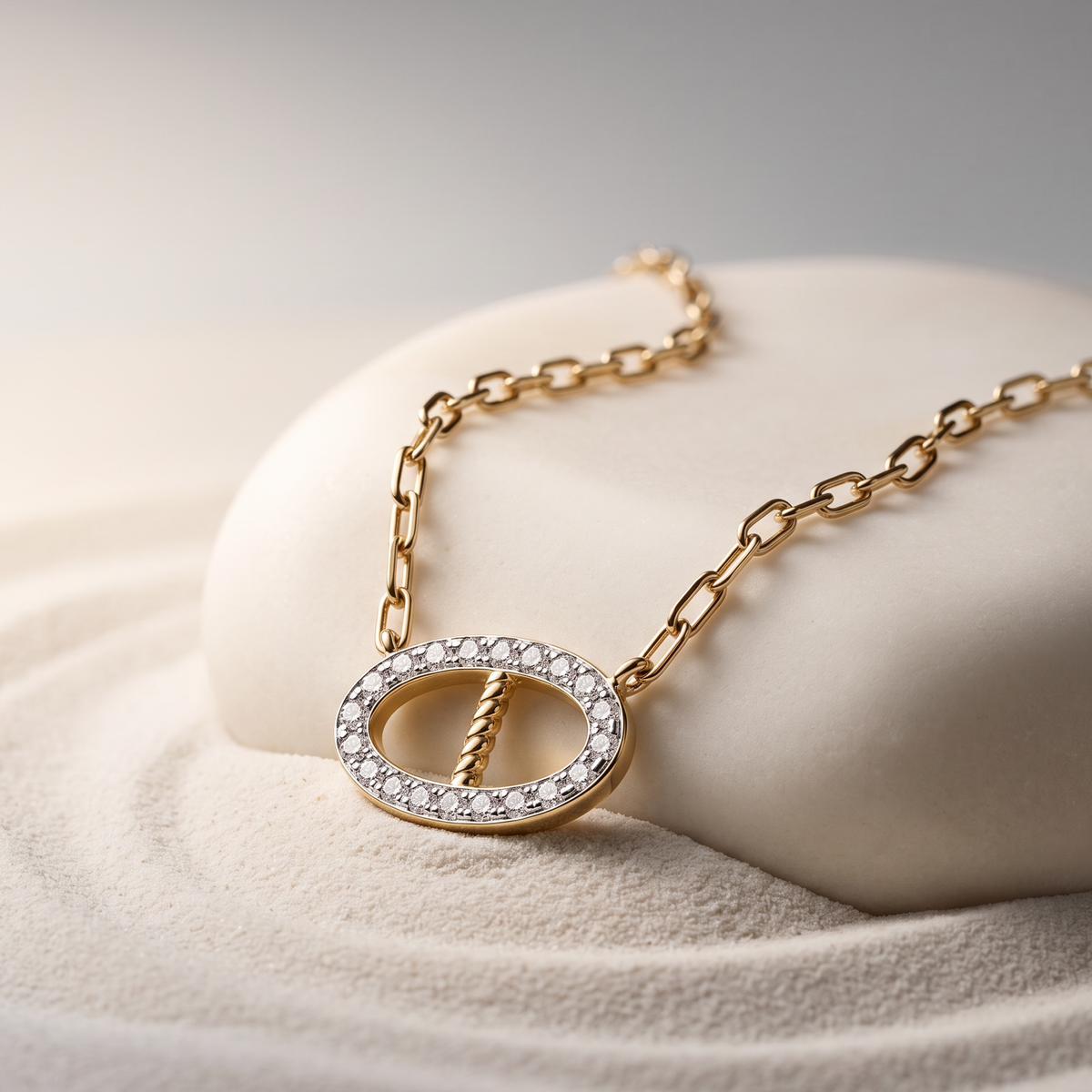 Collier - Doré à l'Or jaune 18k, assemblé d'Oxyde de zirconium blanc