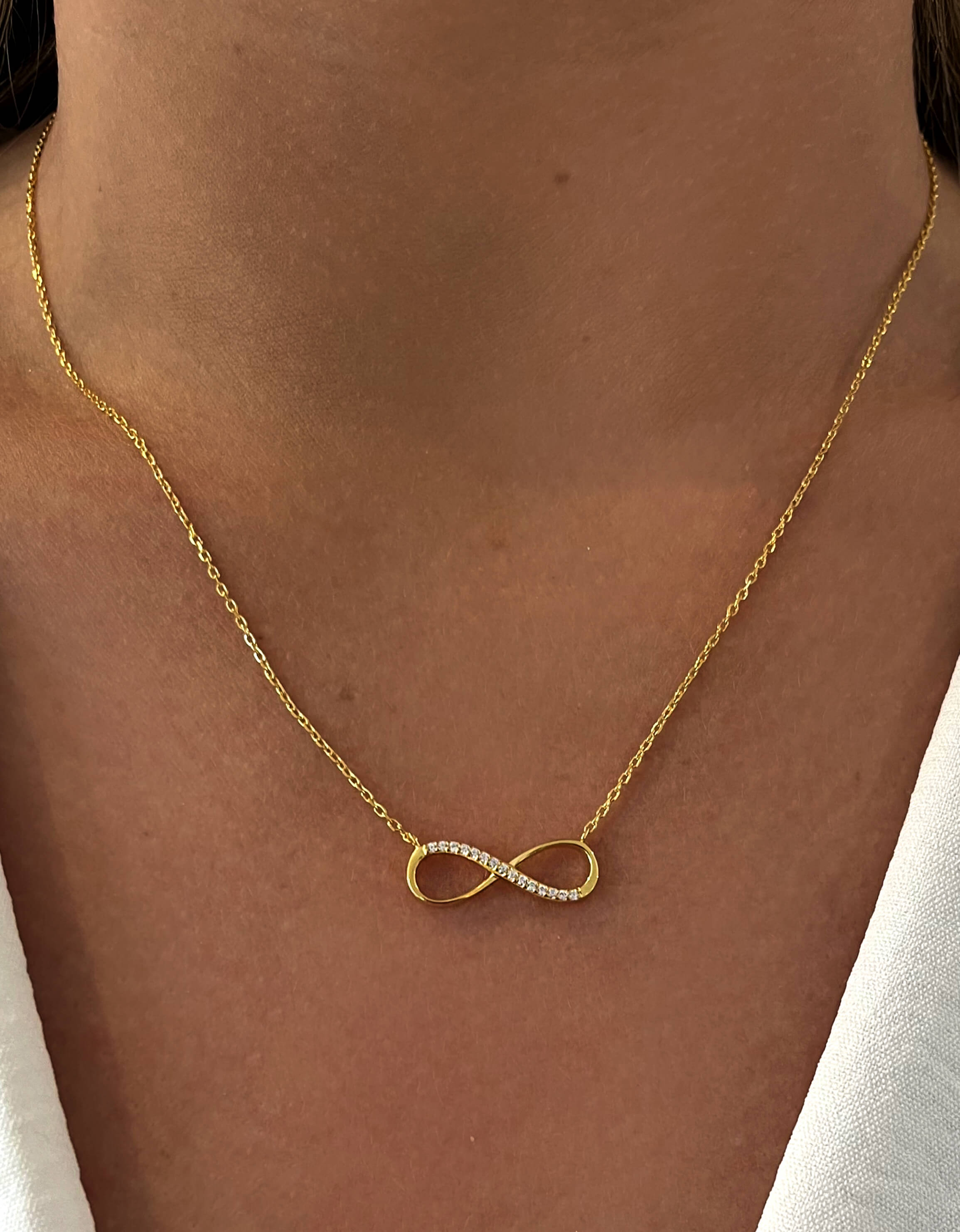 Collier doré Or jaune 18k assemblé d'oxyde de zirconium