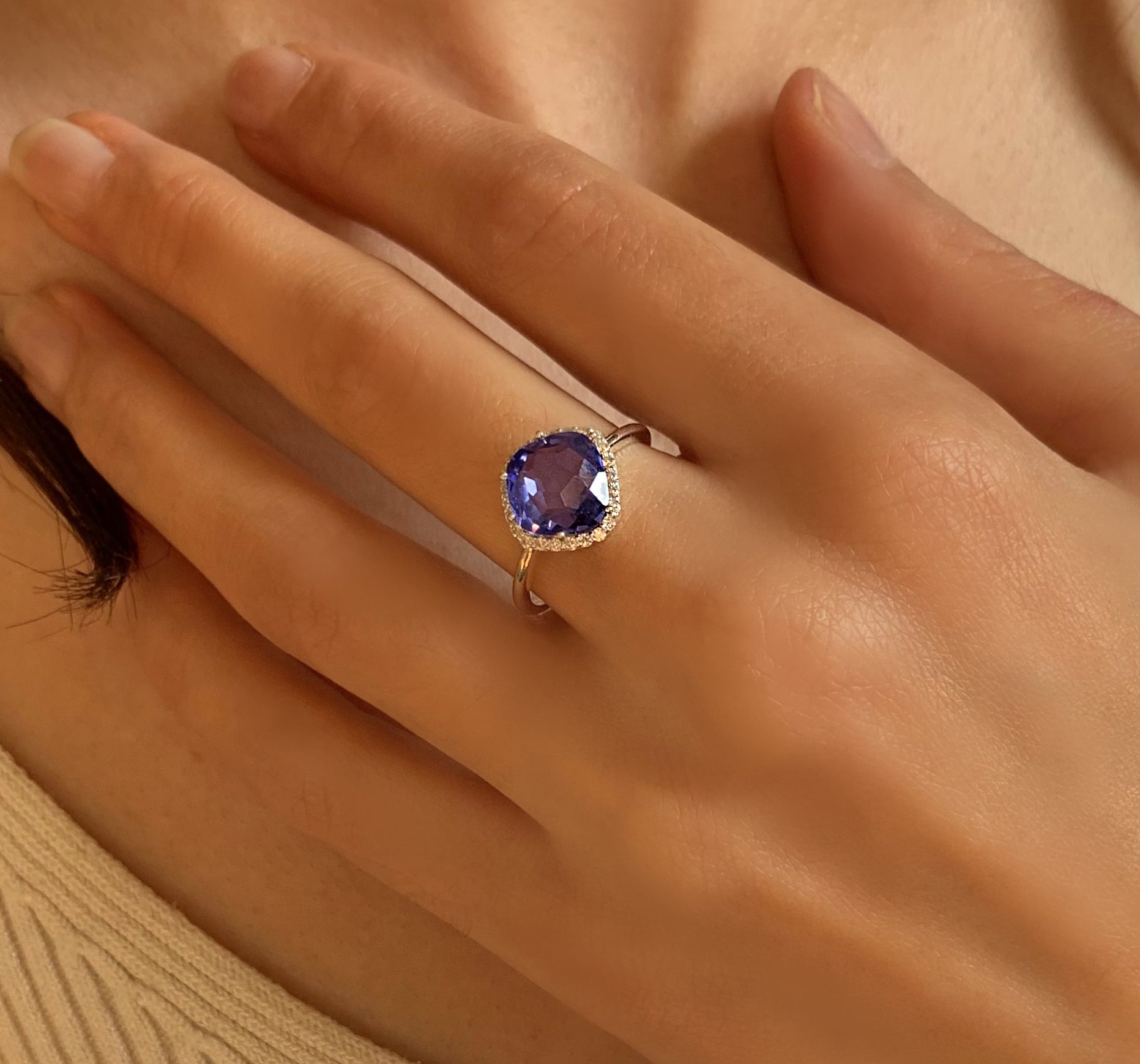 Bague en Argent 925 plaquée Rhodium assemblée de Quartz tanzanite