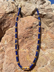 Collier perles doré Or jaune 18k assemblé de lapis-lazuli