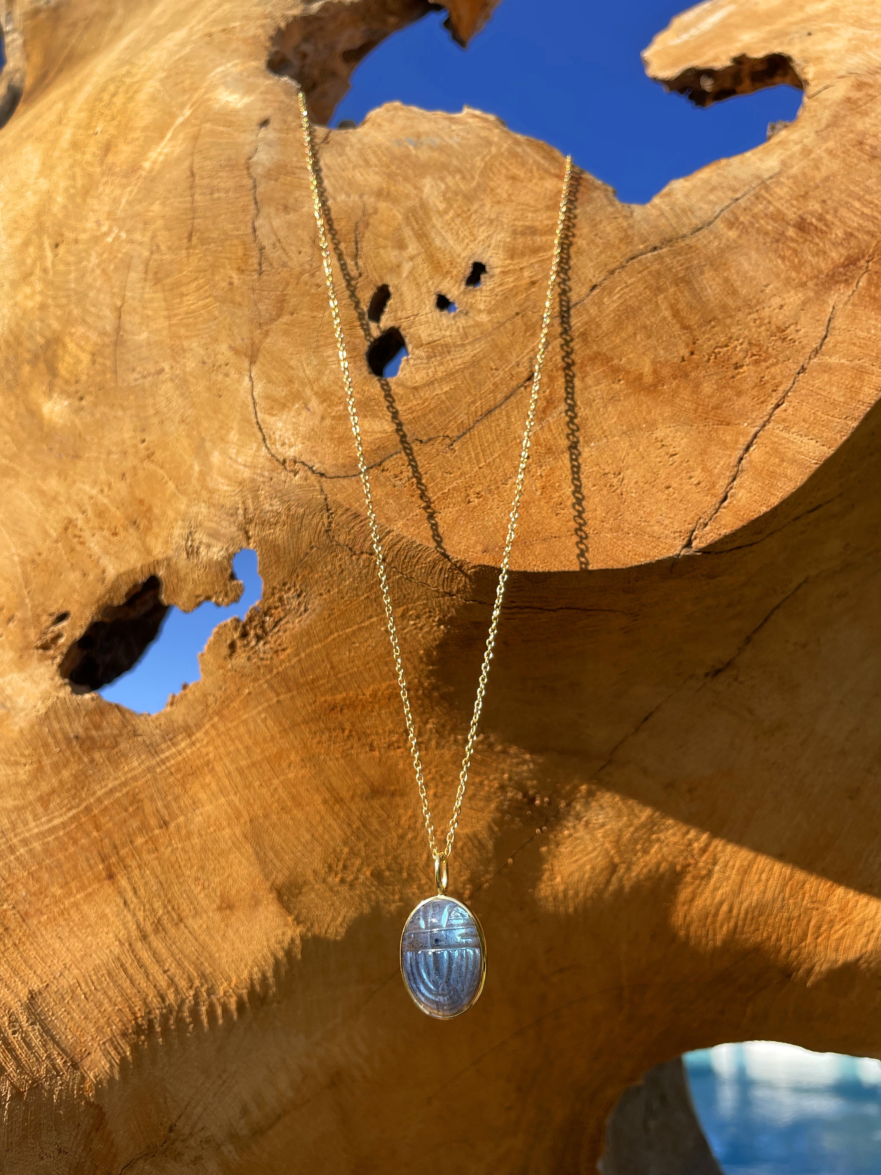 Collier doré Or jaune 18k assemblé de labradorite