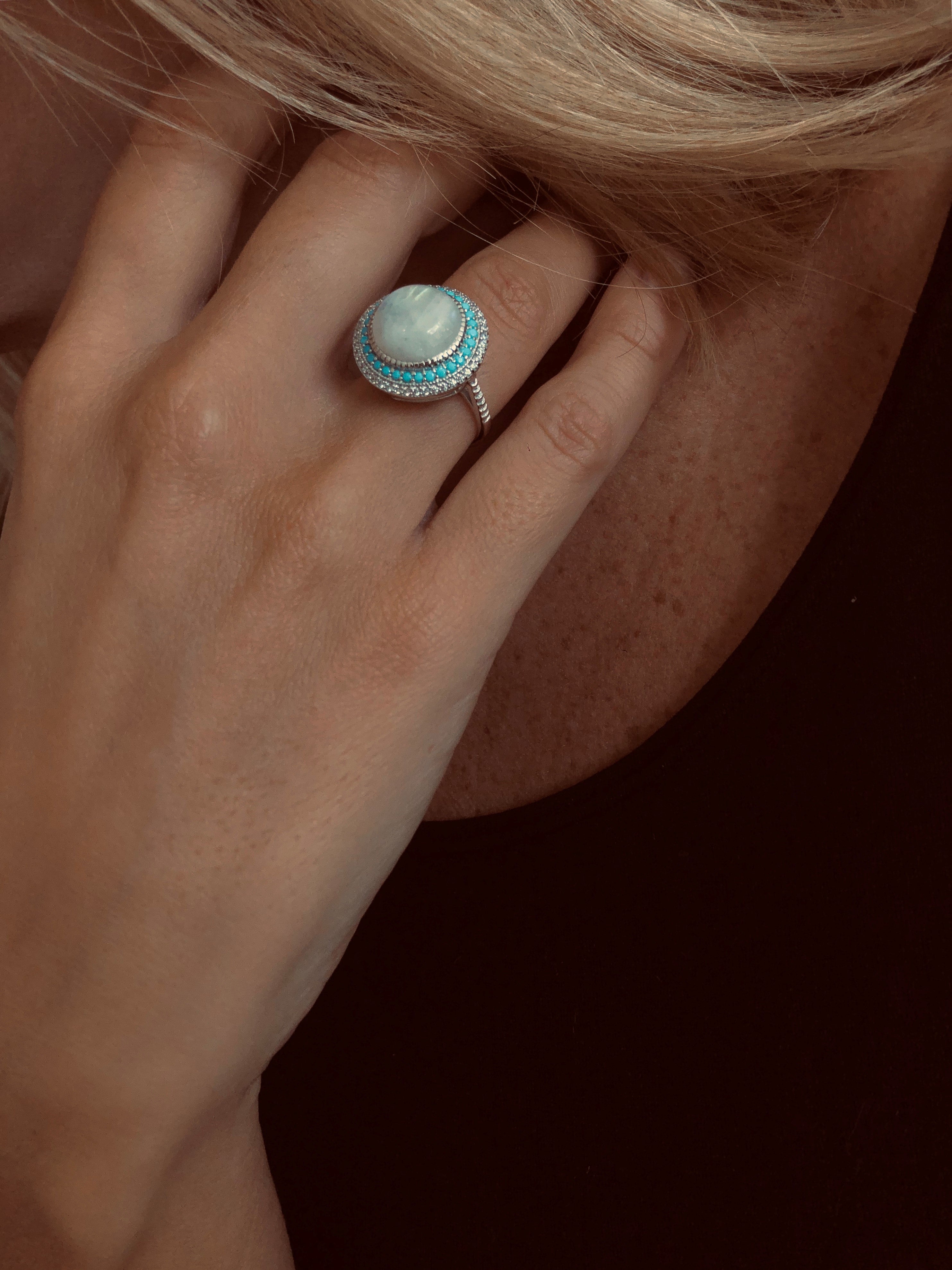 Bague en Argent 925 plaquée au Rhodium et assemblée de Pierre de lune, Turquoise nano et Oxyde de zirconium