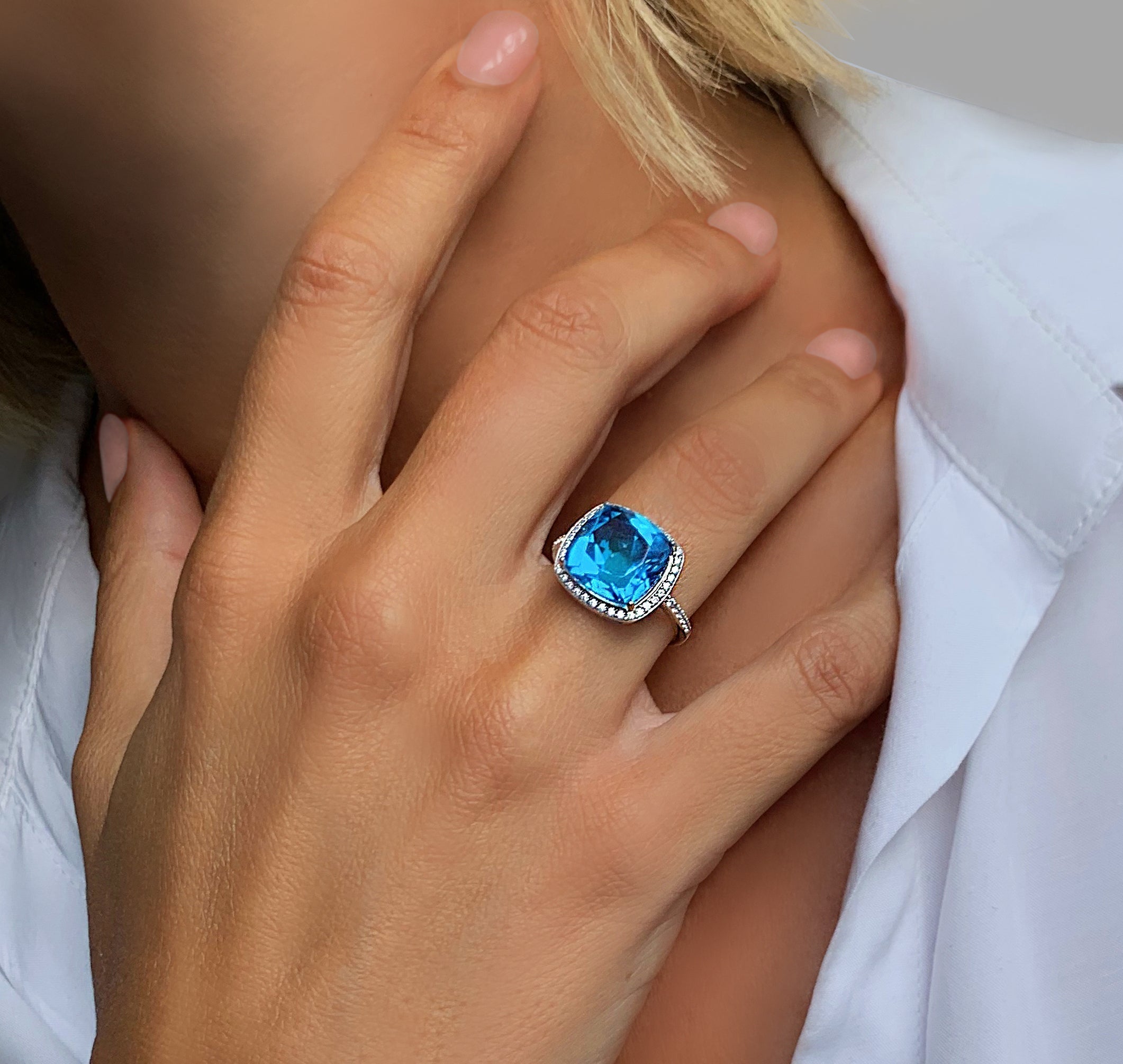 Bague en Argent 925 plaqué Rhodium assemblée de Topaze bleu suisse - Maison Di Giorgio